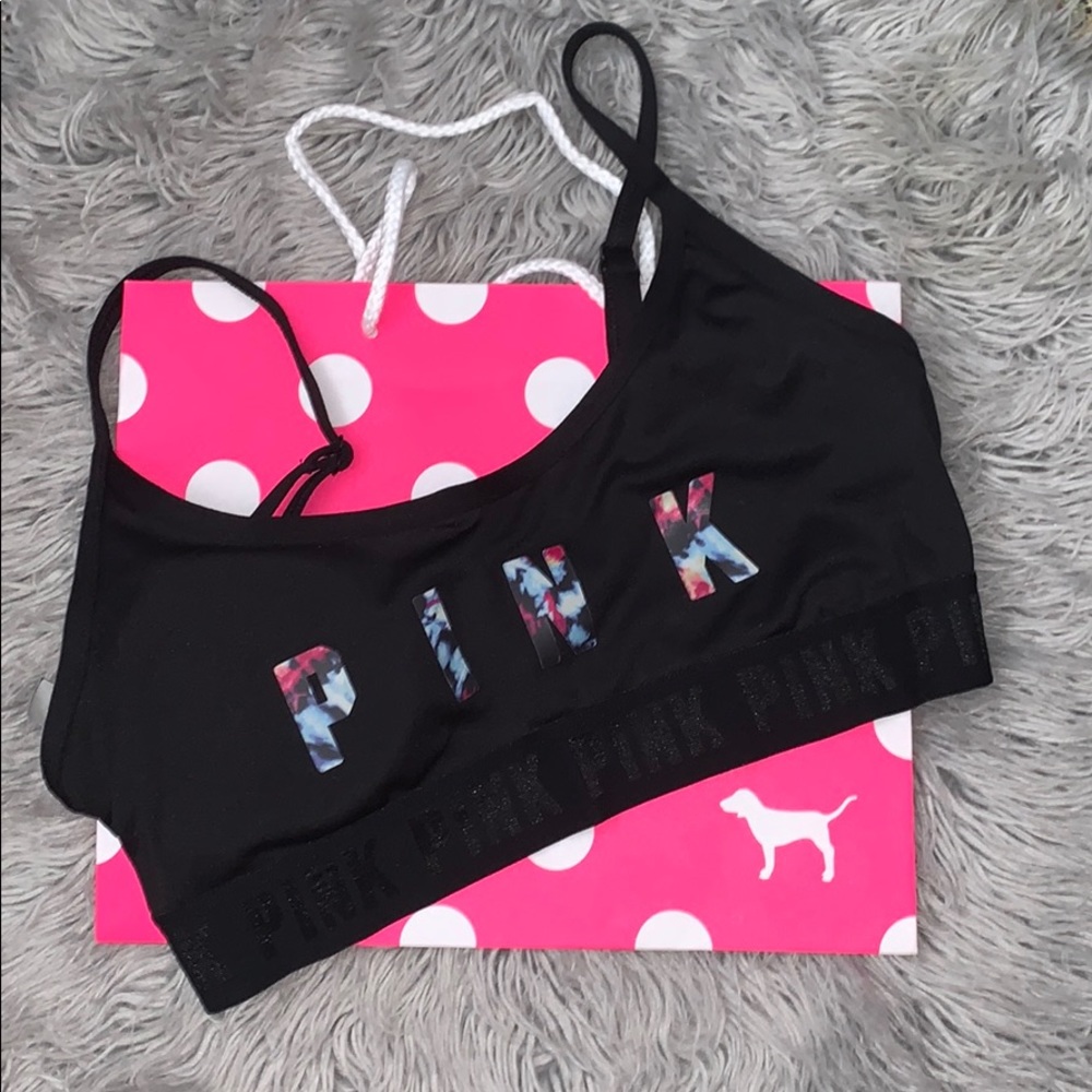 Victoria’s Secret 💕 pink sports bra